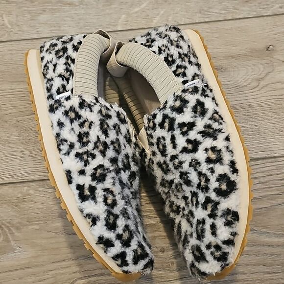 Toms Womens Alpargata Resident Egret Snow Leopard Fleece shoes - Picture 5 of 8
